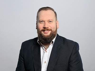 Dominik Bartz